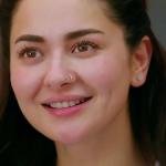 Hania amir nose ring